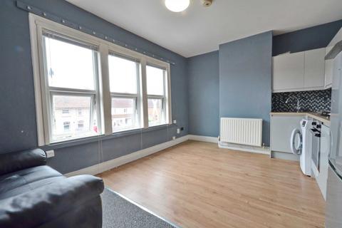 2 bedroom apartment to rent, St Johns Lane, Bedminster