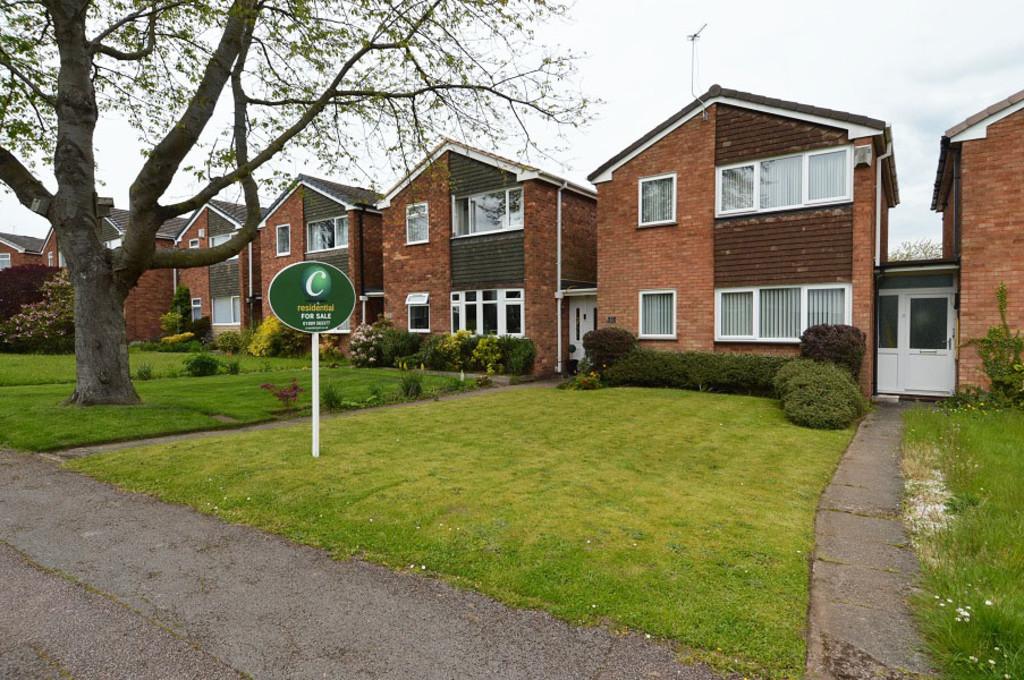 Joseph Dix Drive, Rugeley 3 bed link detached house £175,000