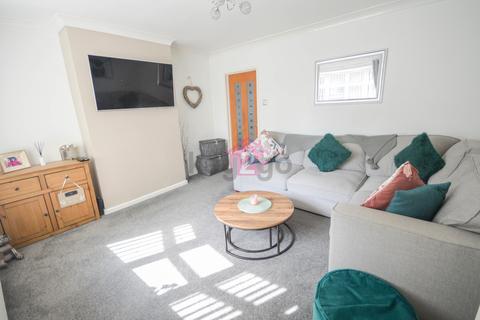 26 Flockton Crescent, Sheffield, S13 9QR