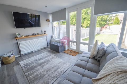 26 Flockton Crescent, Sheffield, S13 9QR