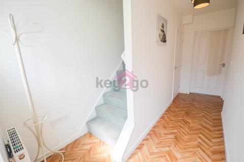 121 Greengate Lane, High Green, Sheffield, S35 3GS