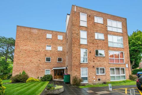 Flat 15, Lesley Court, 2 Harcourt Road, Wallington, SM6 8AZ