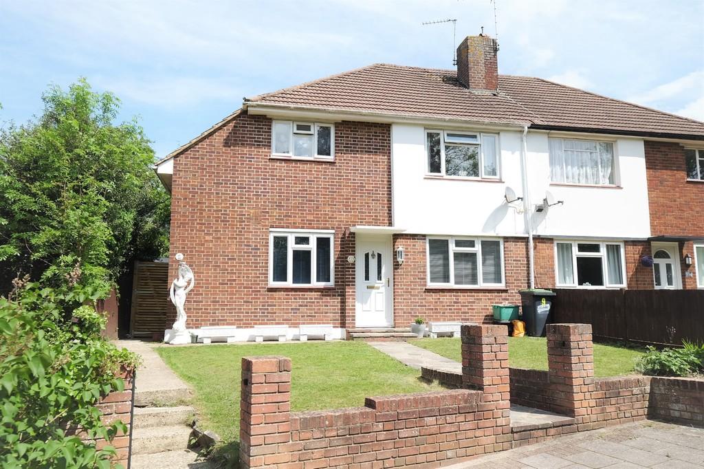 Russett Close, Orpington 2 bed ground floor £300,000