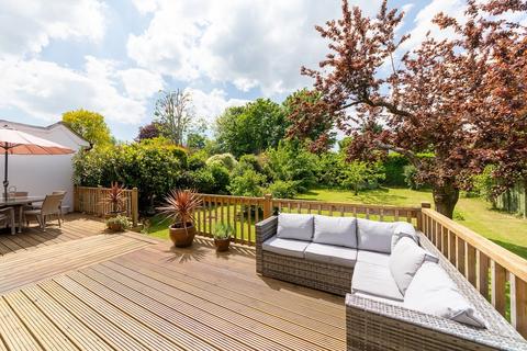 143 Norfolk Avenue, South Croydon, CR2 8BY