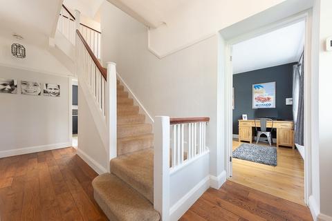 143 Norfolk Avenue, South Croydon, CR2 8BY