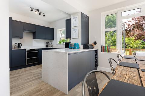 143 Norfolk Avenue, South Croydon, CR2 8BY
