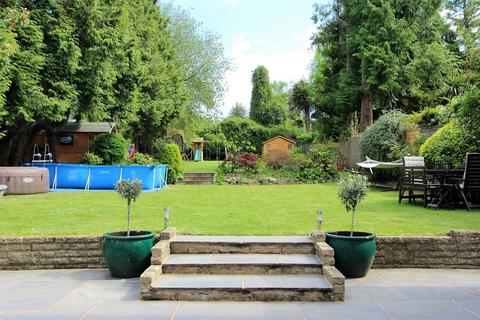 3 Beacon Way, Banstead, SM7 1DZ