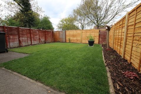 31 Ingleside, Colnbrook, Slough, SL3 0PD