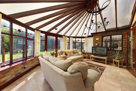 1 Barnes Croft, Hilderstone, Stone, ST15 8XU