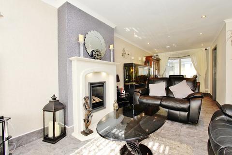 20 Dovestone, Wilnecote, Tamworth, B77 4PB