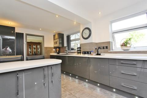 20 Dovestone, Wilnecote, Tamworth, B77 4PB
