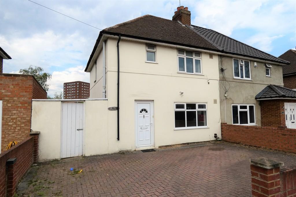 Birchway, Hayes 3 bed semidetached house £440,000