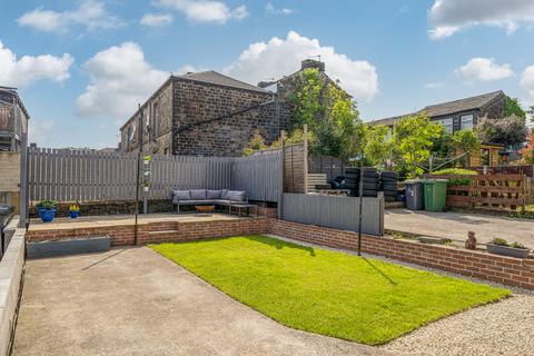 2 Beaumont Place, Batley, WF17 7QZ