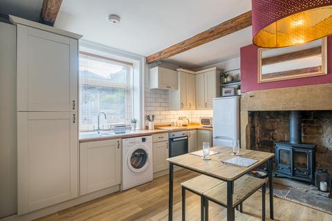 2 Beaumont Place, Batley, WF17 7QZ