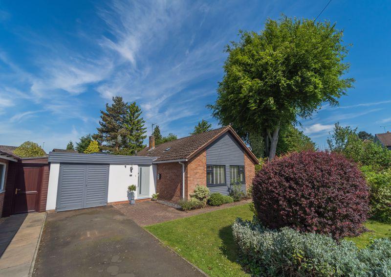 Green Acres, Tettenhall, Wolverhampton 3 bed detached house £460,000