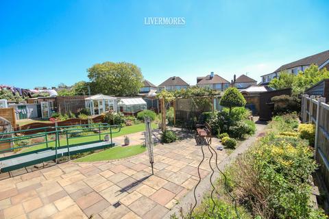 5 Brent Close, Dartford, DA2 6DD