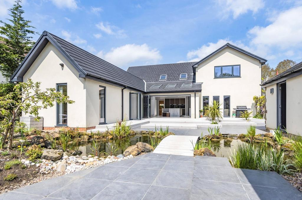 The Crescent, Adel, Leeds 5 bed detached house £999,999