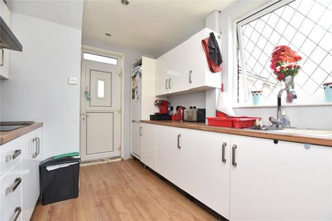 2 Beacon Grove, Morley, Leeds, LS27 9HJ