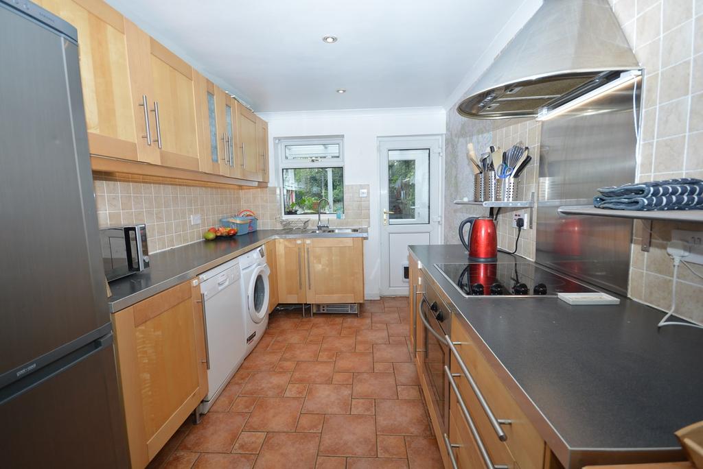 Lainshaw Street, Stewarton, Kilmarnock, KA3 3 bed terraced house £129,995