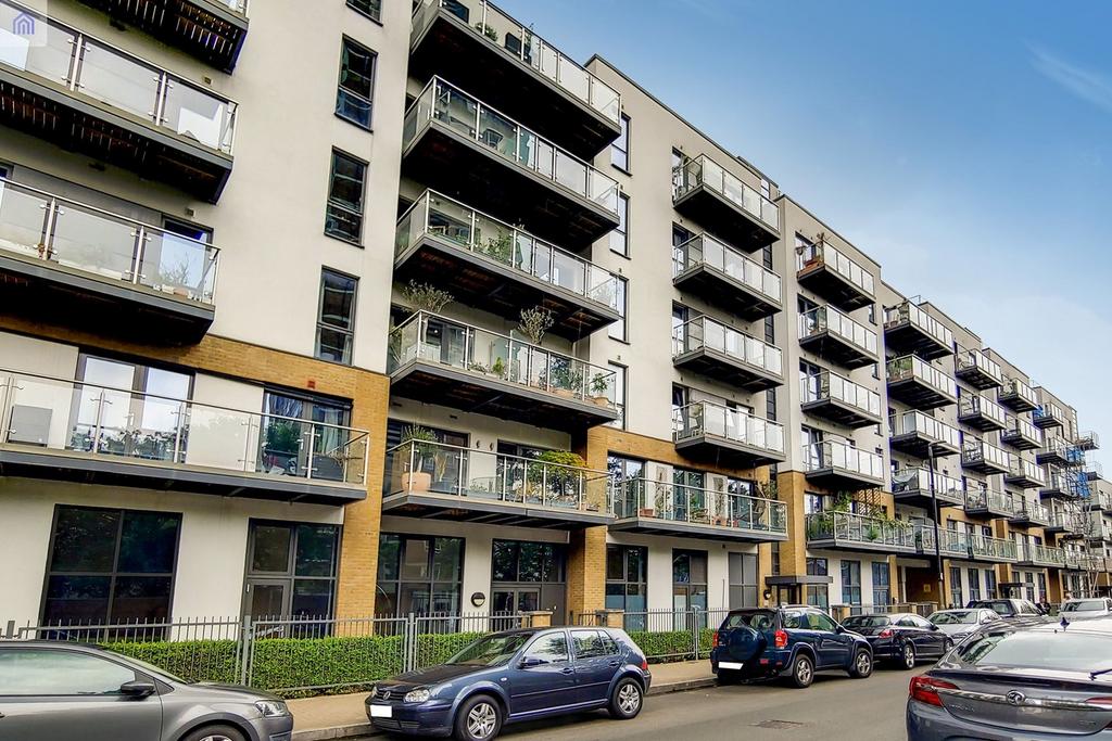Gwynne Road, Battersea Village SW11 2 bed apartment £399,950