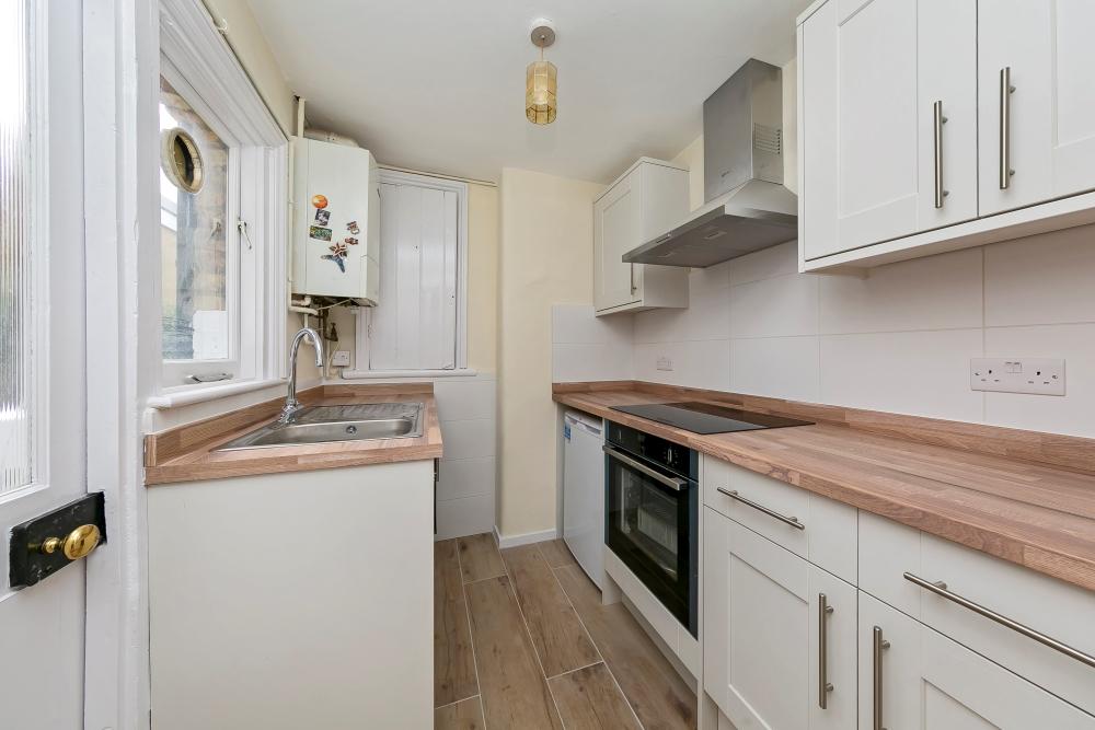 Sunnyside Road, Teddington, TW11 2 bed terraced house - £550,000