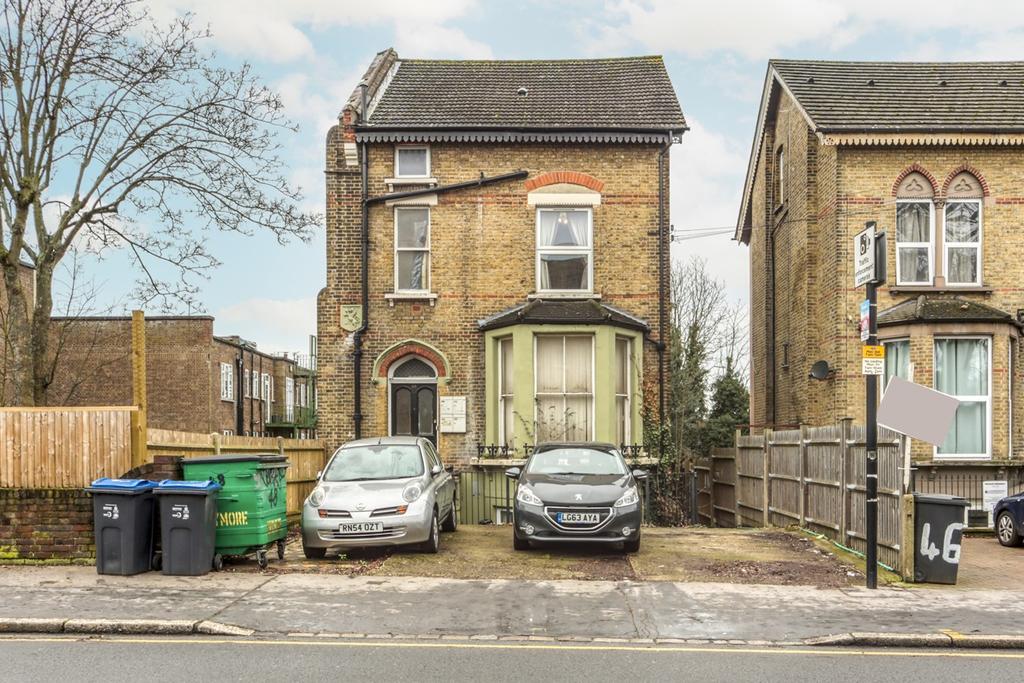 St Peters Road, Croydon, CR0 2 bed apartment £220,000