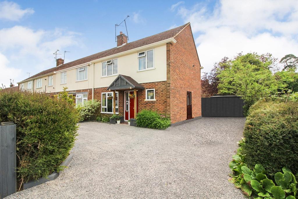 Ash Road, Tilehurst, Reading, RG30 3 bed end of terrace house £360,000