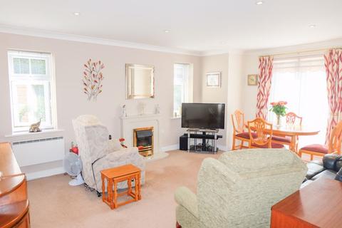 10 Grange Drive, Streetly, Sutton Coldfield, B74 3DT