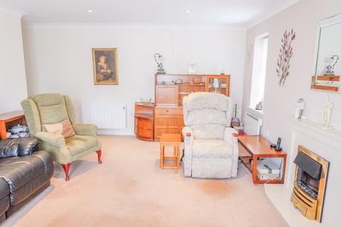 10 Grange Drive, Streetly, Sutton Coldfield, B74 3DT