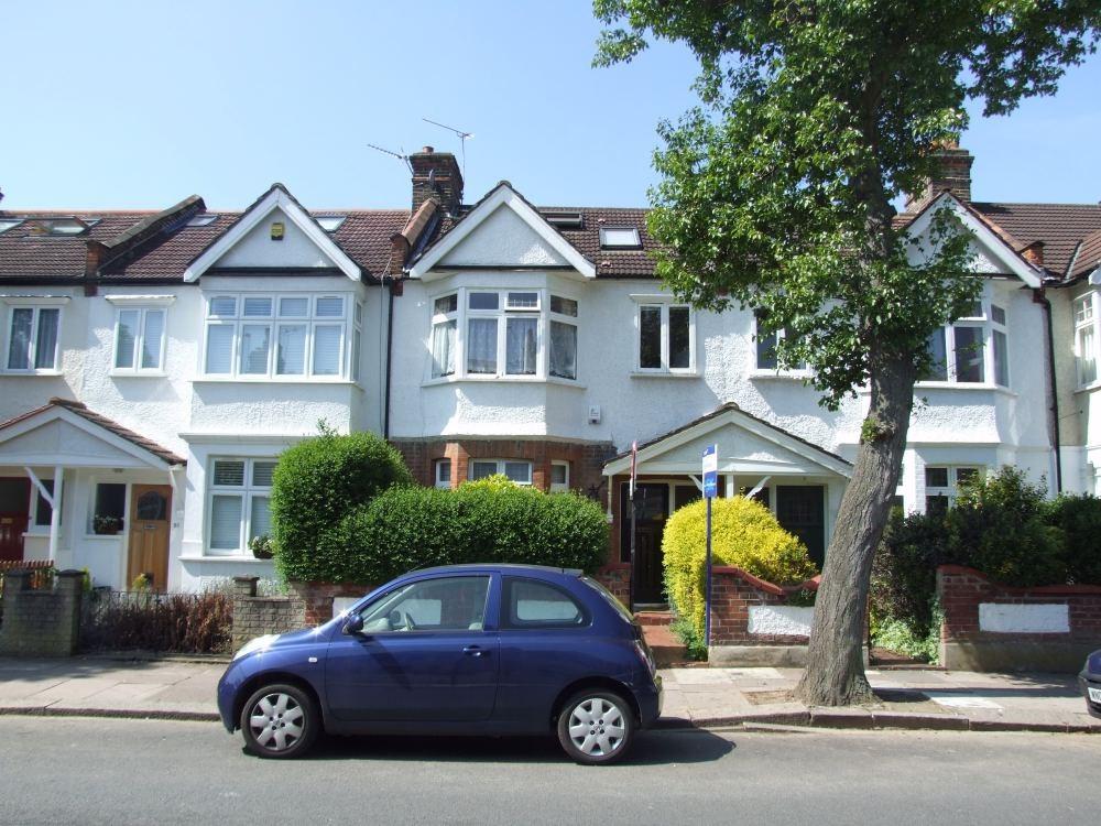 Midhurst Road, Ealing, W13 6 bed terraced house £3,500 pcm (£808 pw)