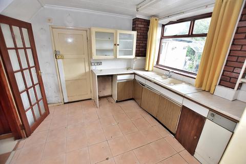 28 Charnwood Close, Bilston, WV14 8NA