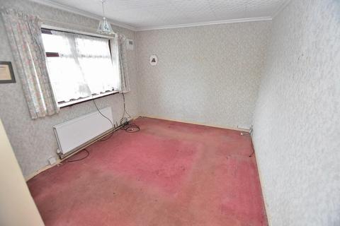 28 Charnwood Close, Bilston, WV14 8NA