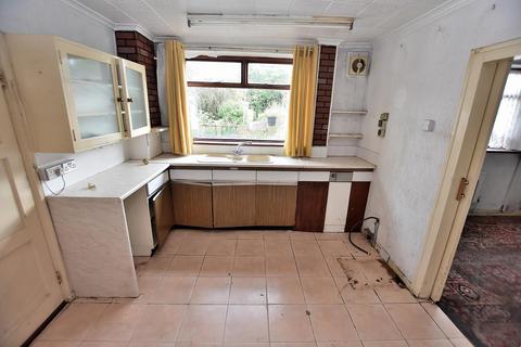 28 Charnwood Close, Bilston, WV14 8NA
