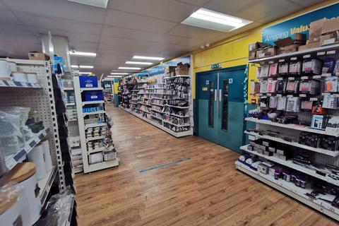 Shop to rent, LARGE RETAIL PREMISES TO LET