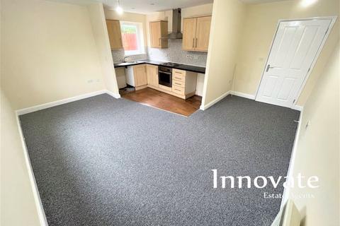 2 bedroom apartment to rent, Cockshed Lane, Halesowen B62