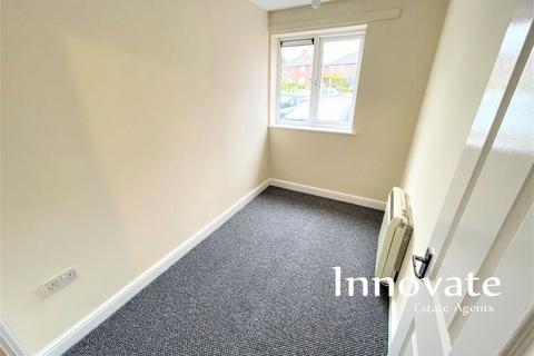 2 bedroom apartment to rent, Cockshed Lane, Halesowen B62