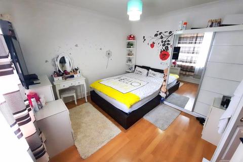 132 Faggs Road, Feltham, TW14 0LH
