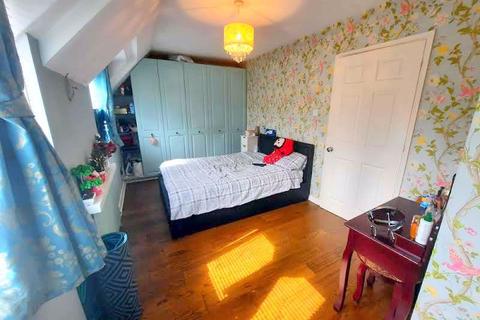 132 Faggs Road, Feltham, TW14 0LH