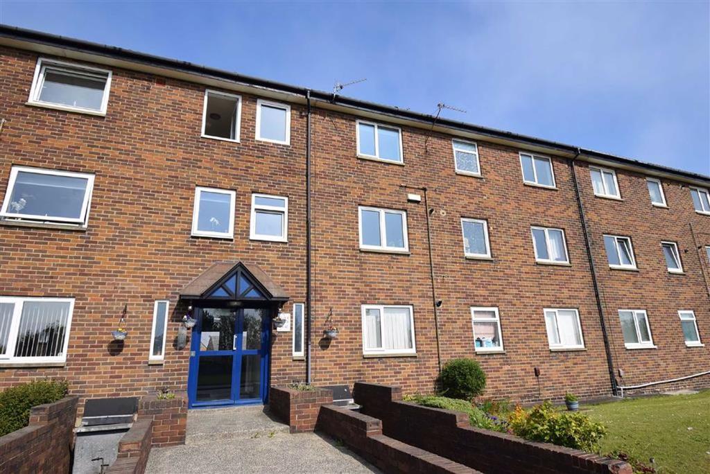 River Drive, South Shields 2 bed flat £525 pcm (£121 pw)