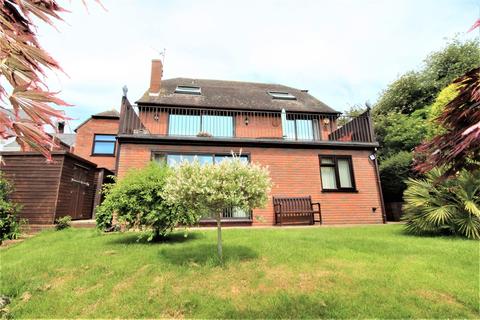 79 Wards Hill Road, Minster On Sea, Sheerness, ME12 2LH