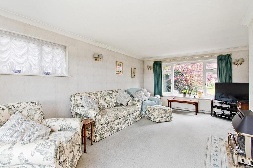 Trenches Road, Crowborough 4 bed detached house £550,000