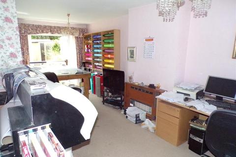 40 Whinfell Way, Gravesend, DA12 4SE