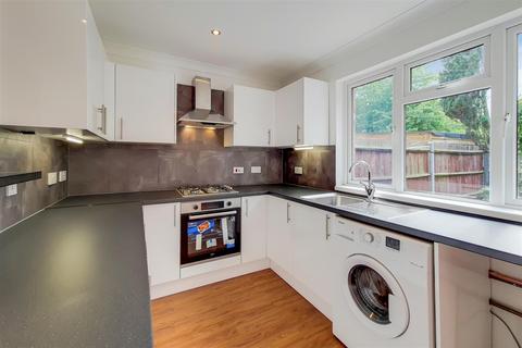 16 Ascham End, London, E17 5EB