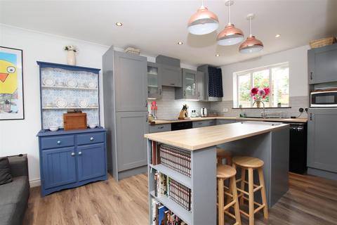 2 Edwards Court, Exeter, EX2 7RL