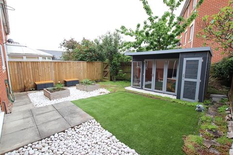 2 Edwards Court, Exeter, EX2 7RL