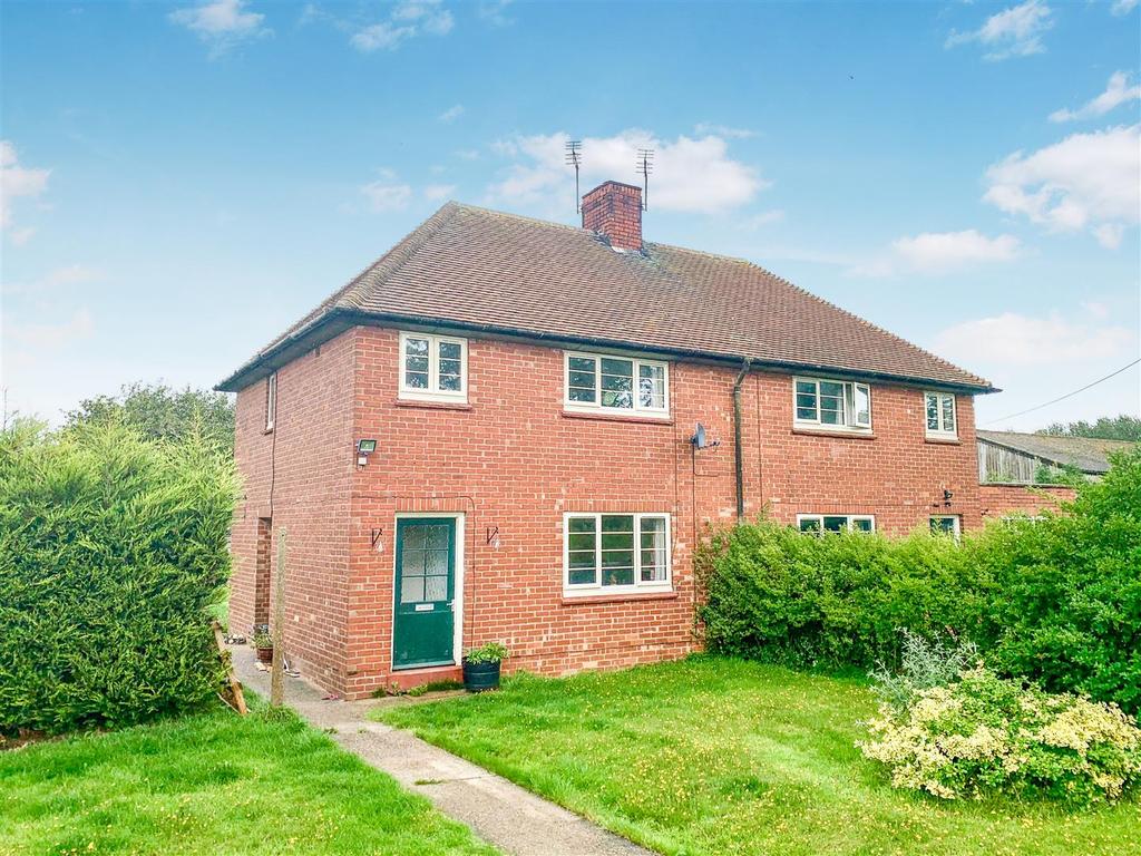Malborough Farm, Aubourn, Lincoln 3 bed house £825 pcm (£190 pw)