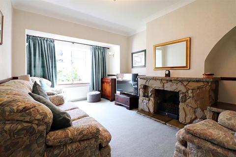 68 Pinnacle Hill, Bexleyheath, DA7 6AG