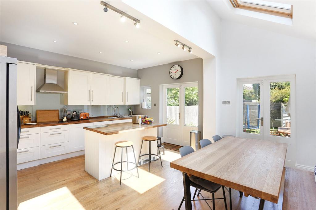 Kitchen Family Room