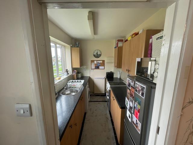 79 LED kitchen.jpg