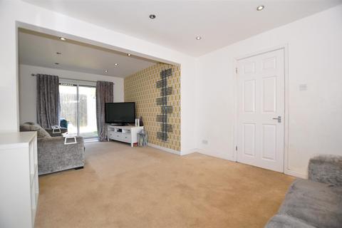 15 Dencil Close, Halesowen, B63 2DR